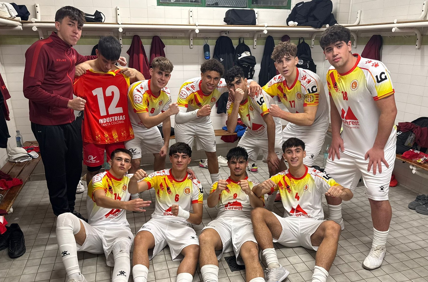 El juvenil es líder en solitario después de ganar en Lleida (1-2)